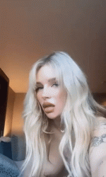 Lottie_Moss_Expose_Perfect_Tits_and_Pussy_01.gif